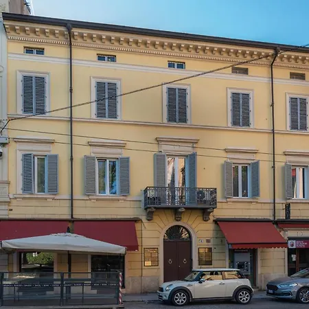 Apartment Casa Boss Monolocale Tribunale 2 *